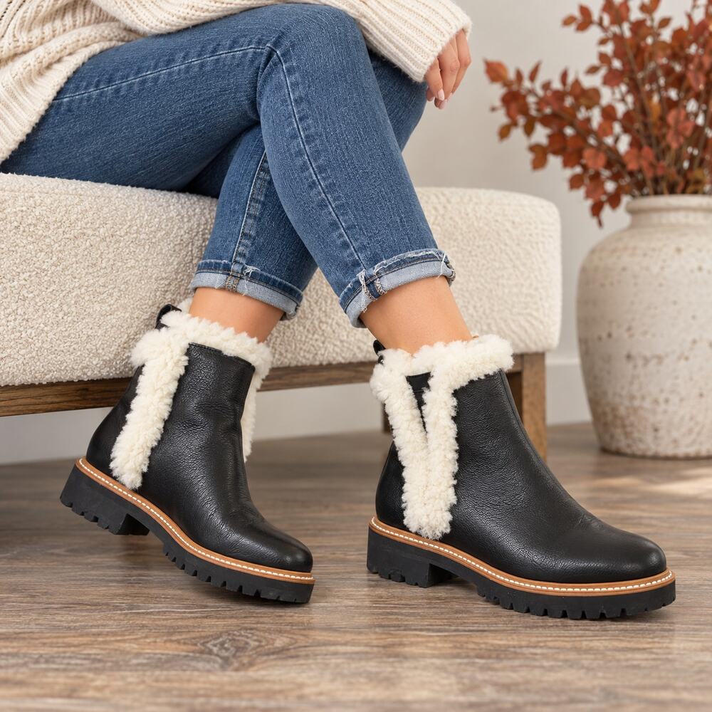 Marc Fisher LTD Womens 8.5 M Black Leather Shearling Ankle Boots Lug Sole